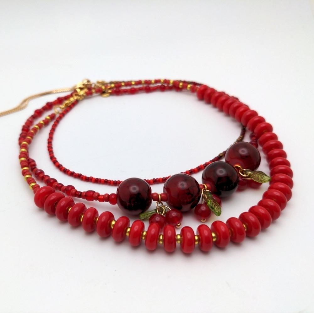 381MIDALANE Cherry Red Convertible Necklace with Gold Beads